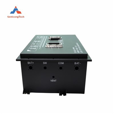 Μεγάλο μεταλλικό κουτί με ρυμουλκούμενο eBike